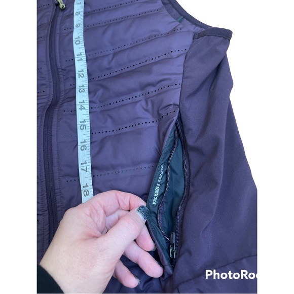 NIKE AEROLOFT purple packable down running vest size small - Picture 4 of 7